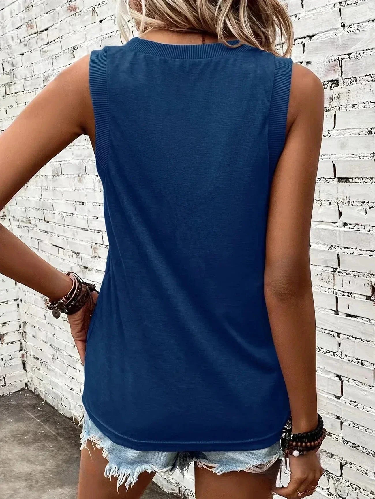 Assila V-Neck Top